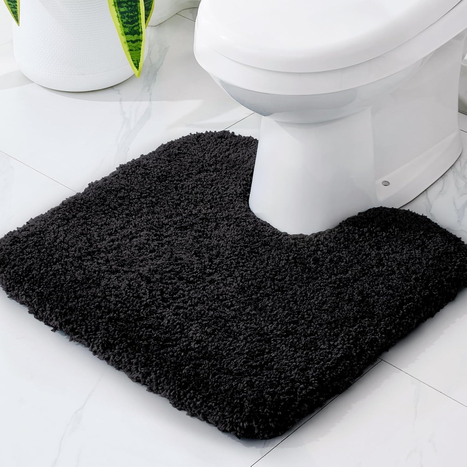 White Non-Slip Plush Bath Mat