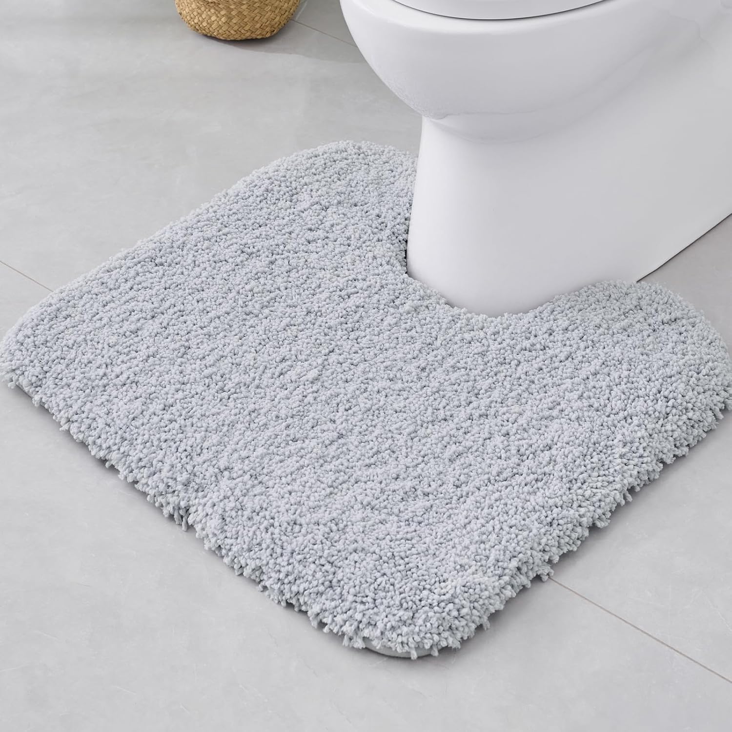 White Non-Slip Plush Bath Mat
