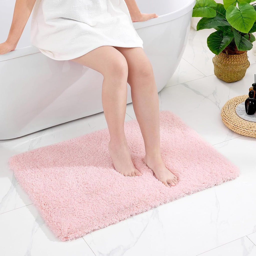 White Non-Slip Plush Bath Mat