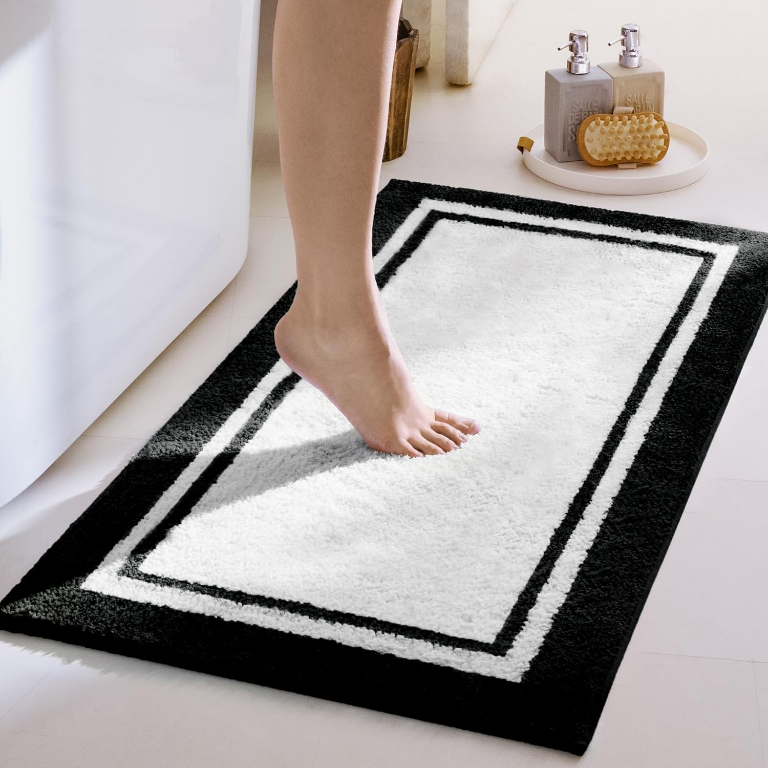 Gray Microfiber Non-Slip Bath Rug