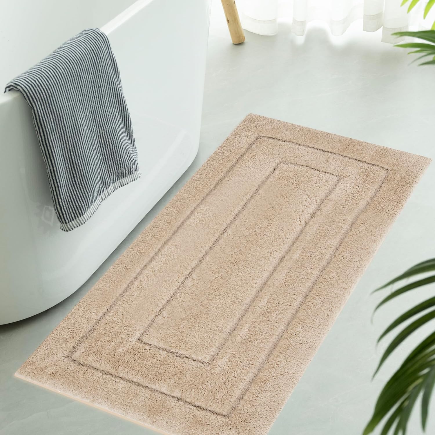 Gray Microfiber Non-Slip Bath Rug