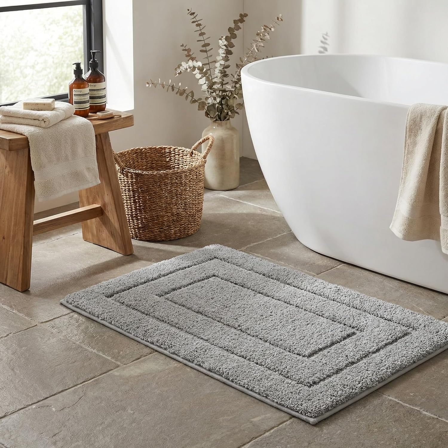 Gray Microfiber Non-Slip Bath Rug
