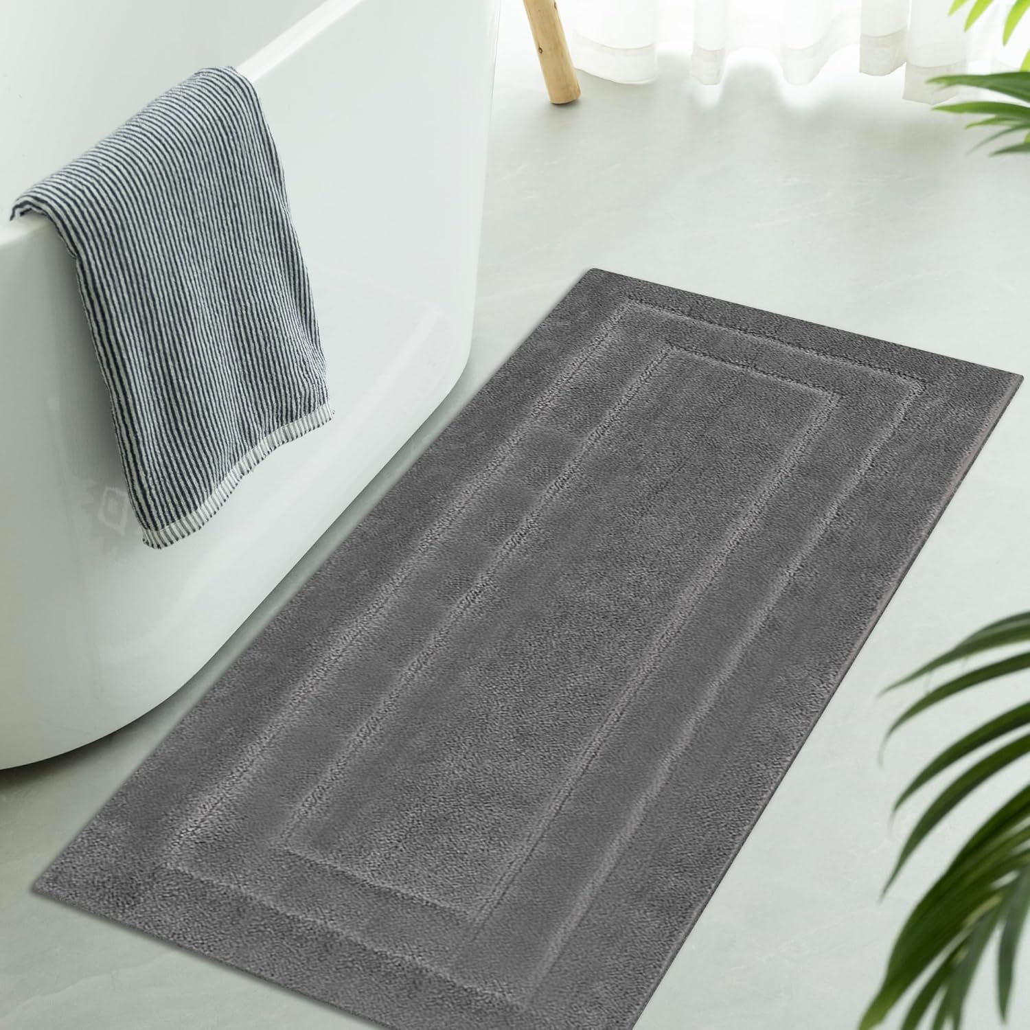 Gray Microfiber Non-Slip Bath Rug