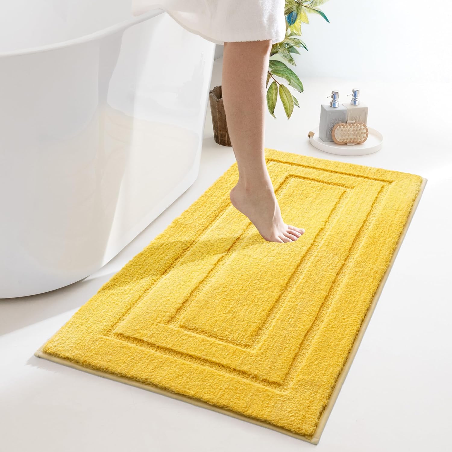 Gray Microfiber Non-Slip Bath Rug