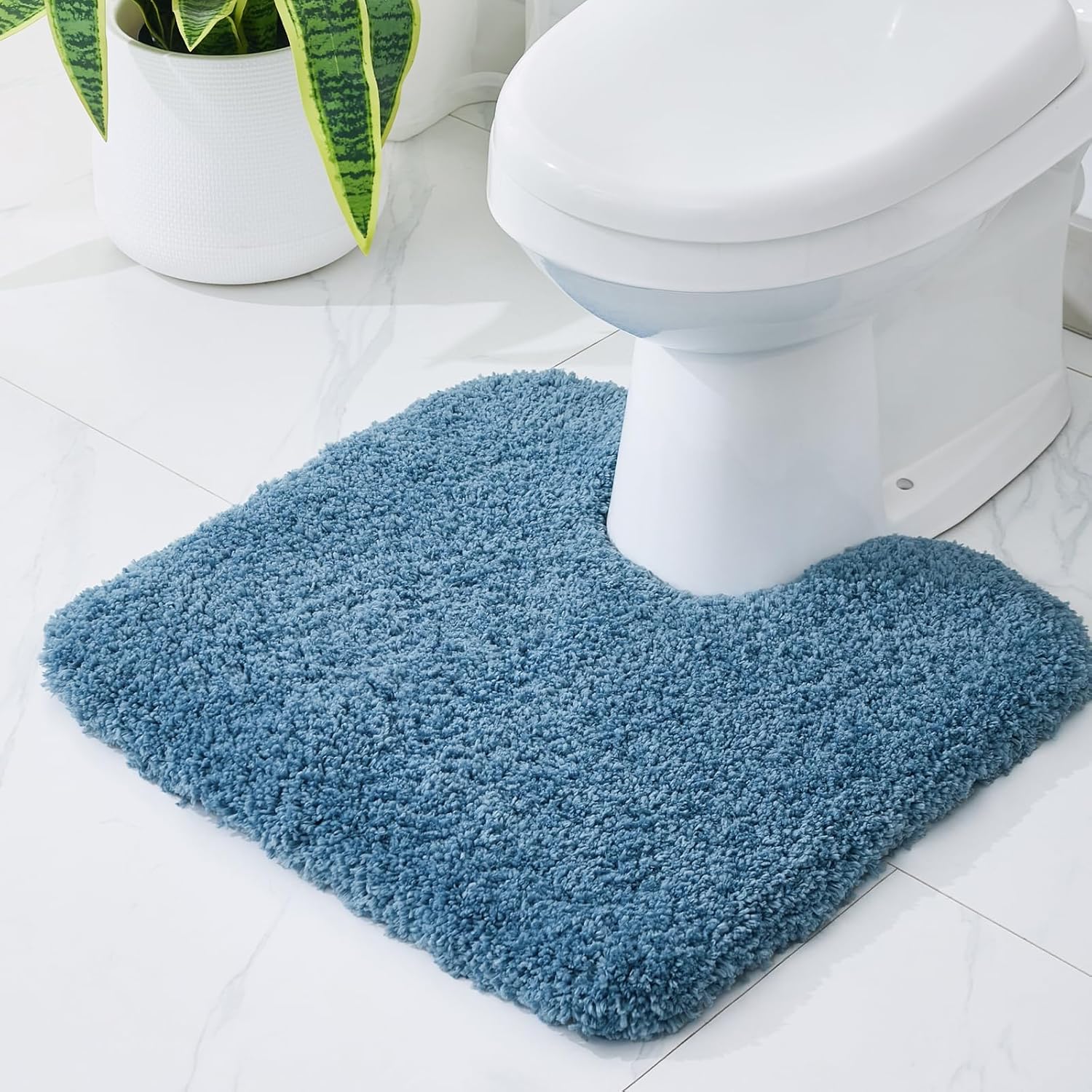 White Non-Slip Plush Bath Mat