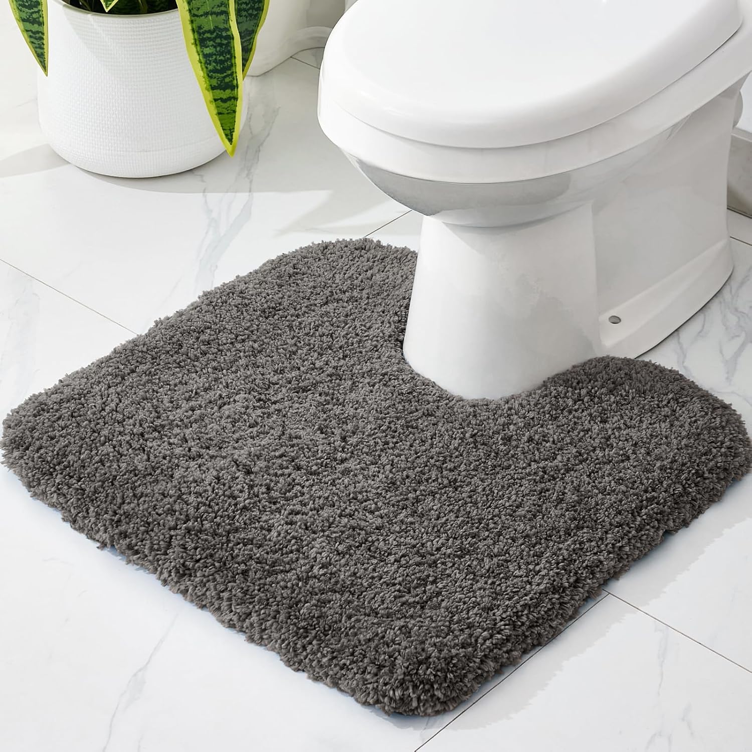 White Non-Slip Plush Bath Mat