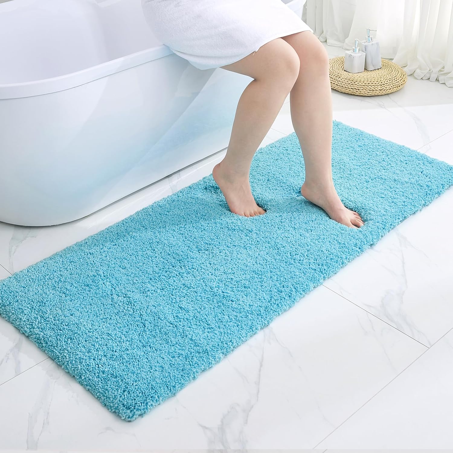 White Non-Slip Plush Bath Mat