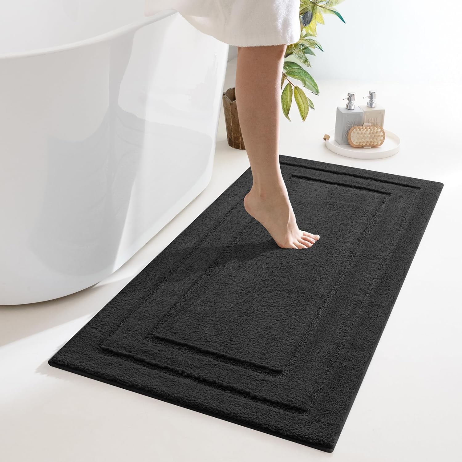 Gray Microfiber Non-Slip Bath Rug