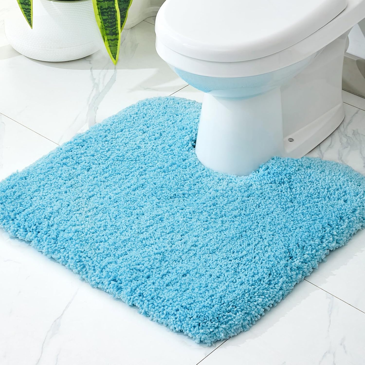 White Non-Slip Plush Bath Mat