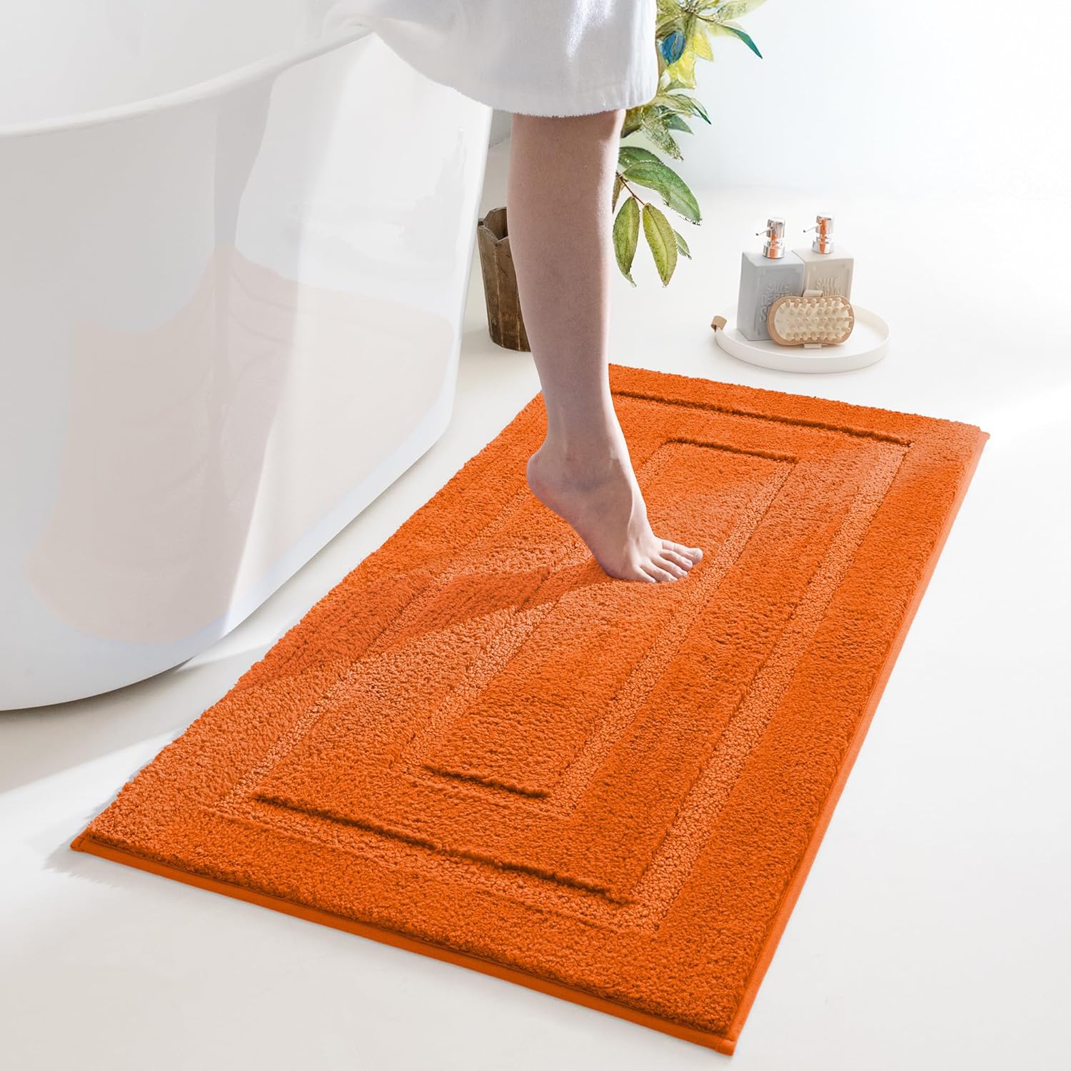 Gray Microfiber Non-Slip Bath Rug