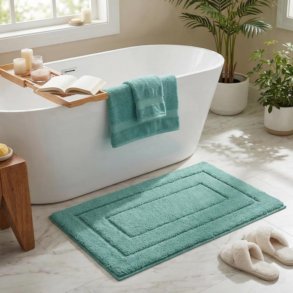 Gray Microfiber Non-Slip Bath Rug