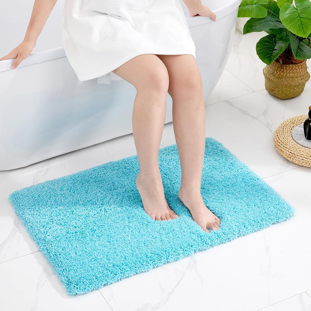 White Non-Slip Plush Bath Mat
