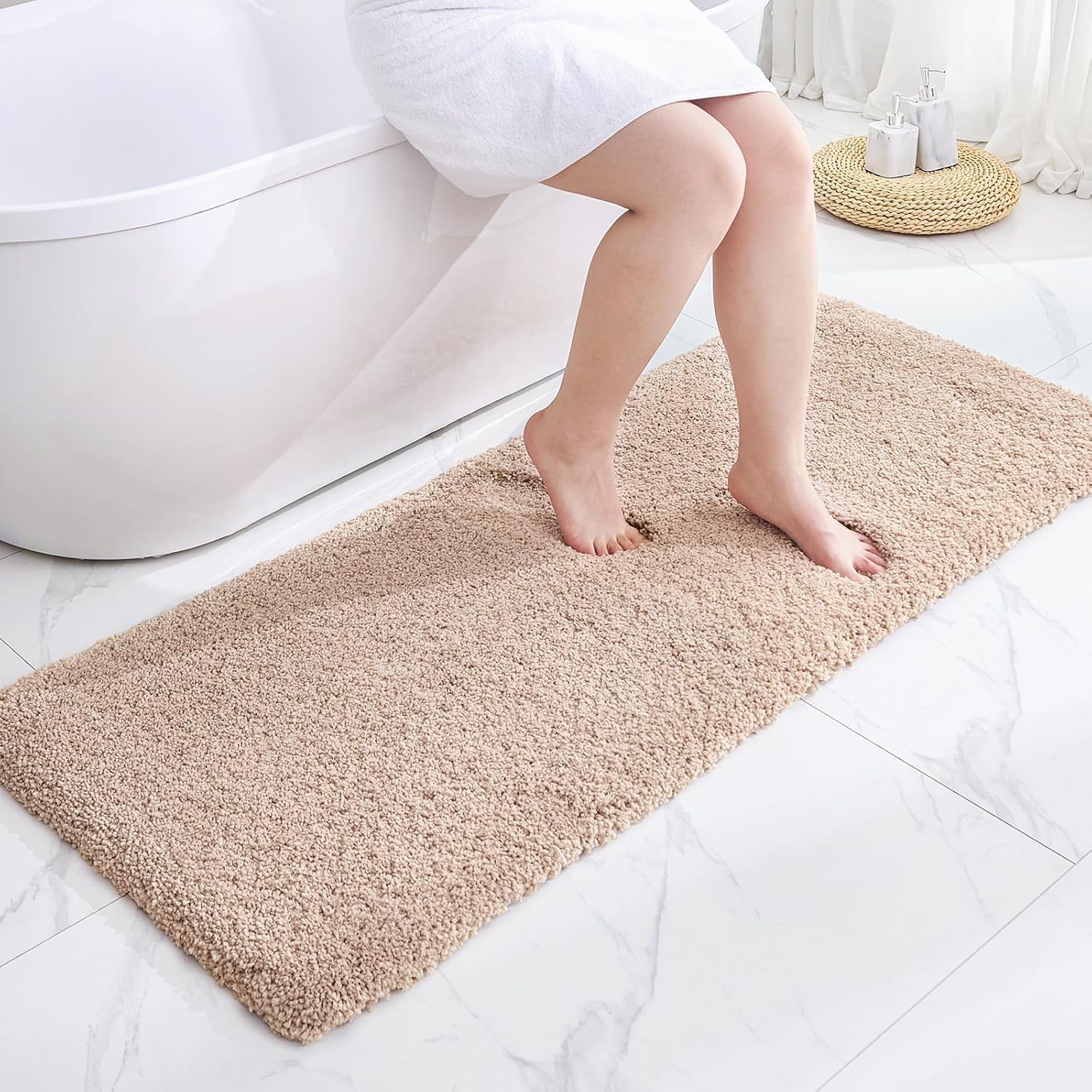 White Non-Slip Plush Bath Mat