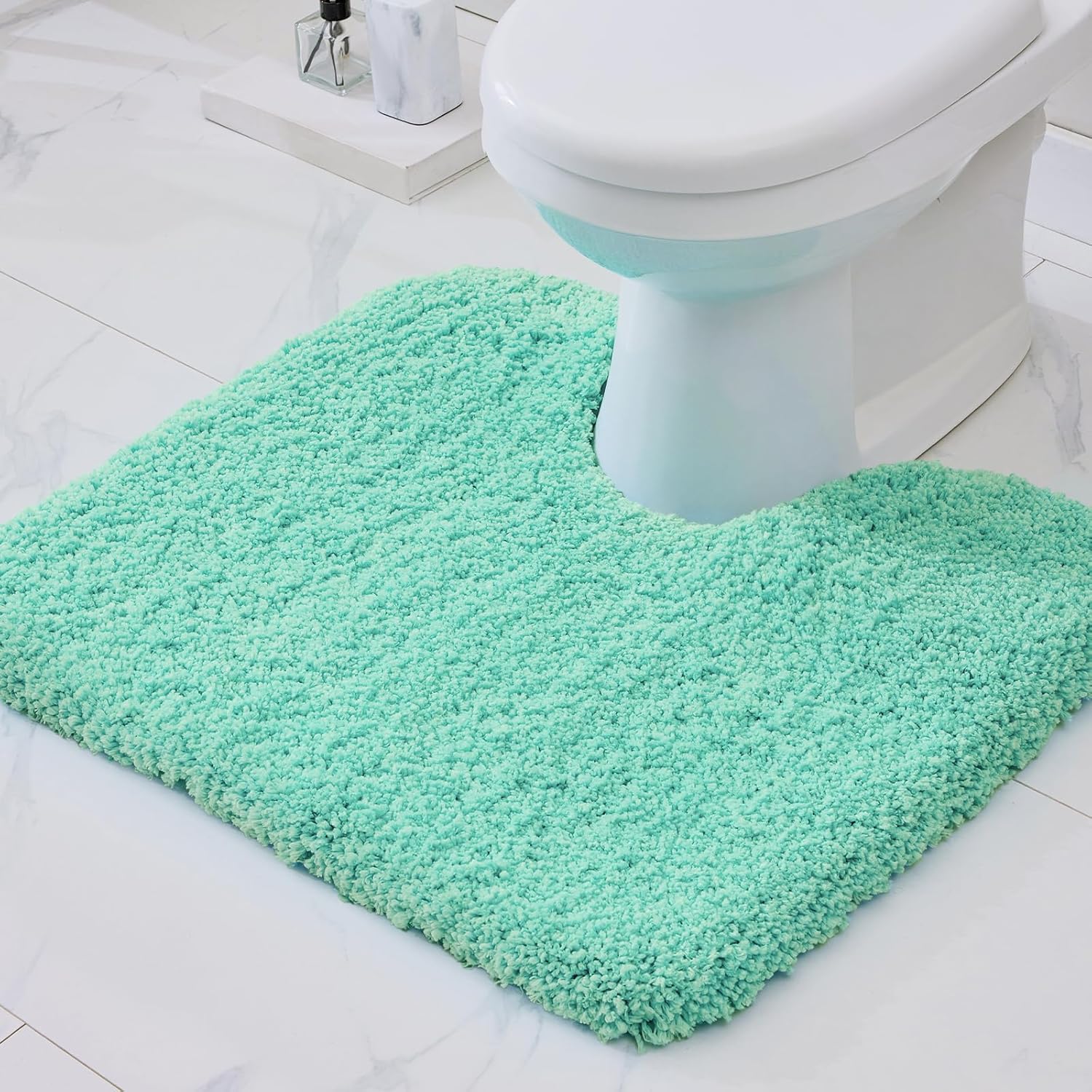 White Non-Slip Plush Bath Mat