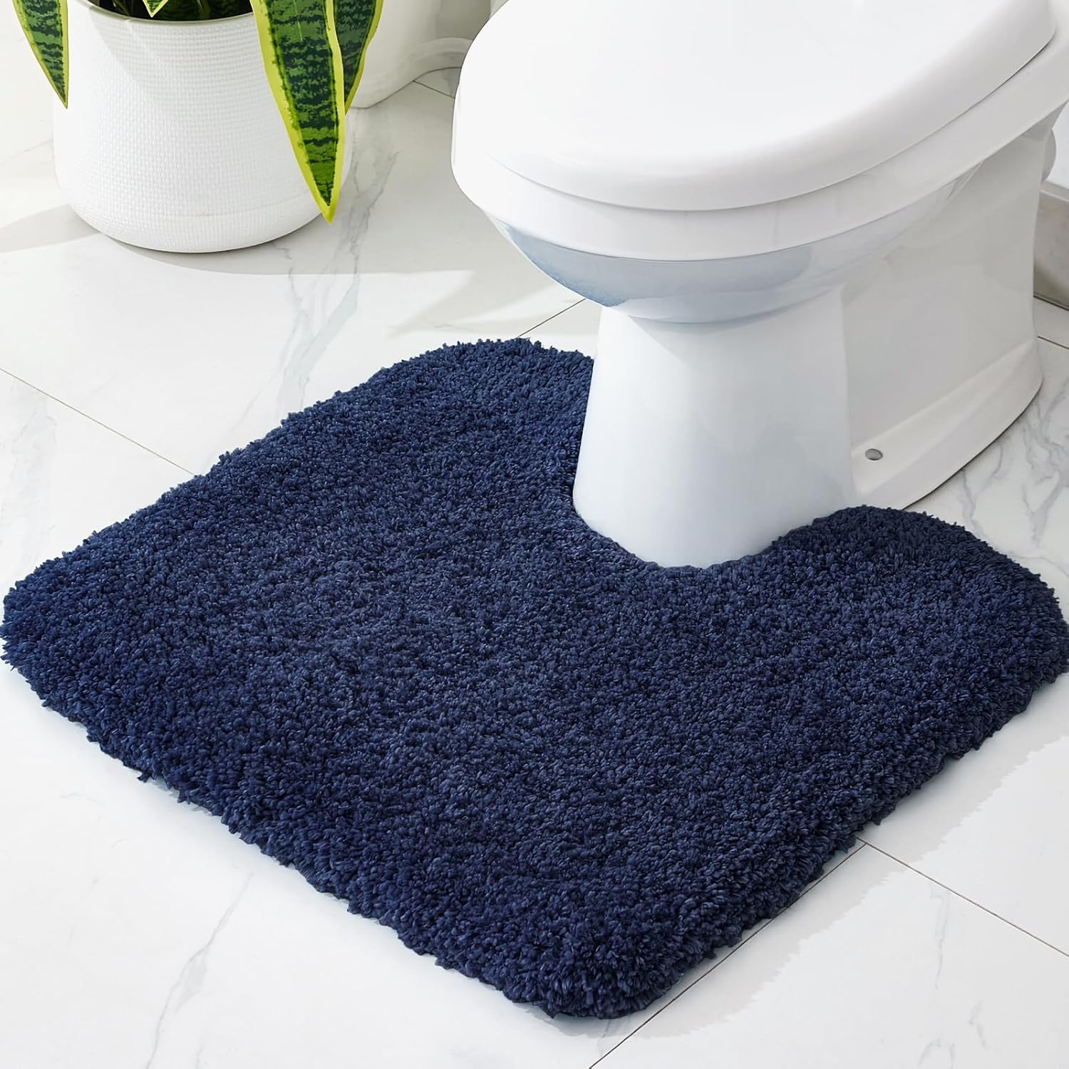 White Non-Slip Plush Bath Mat