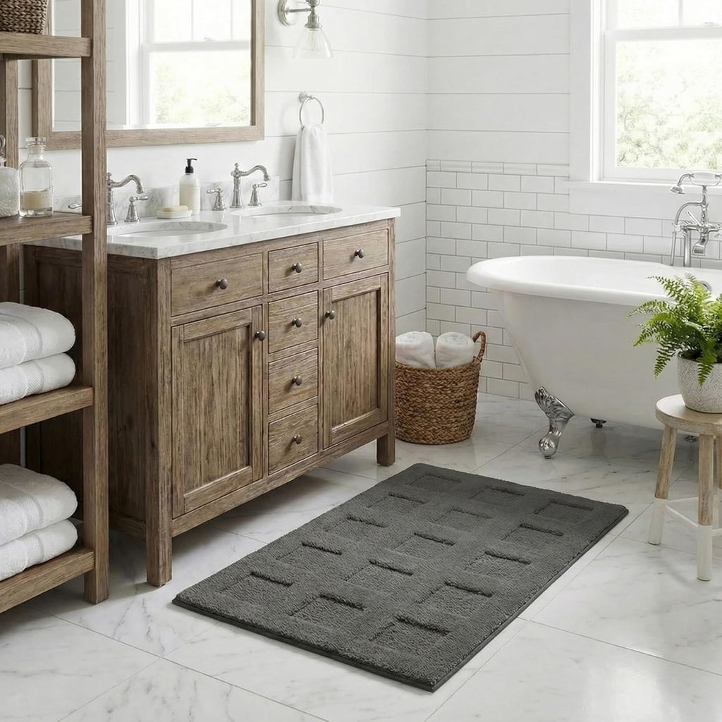 Gray Microfiber Non-Slip Bath Rug