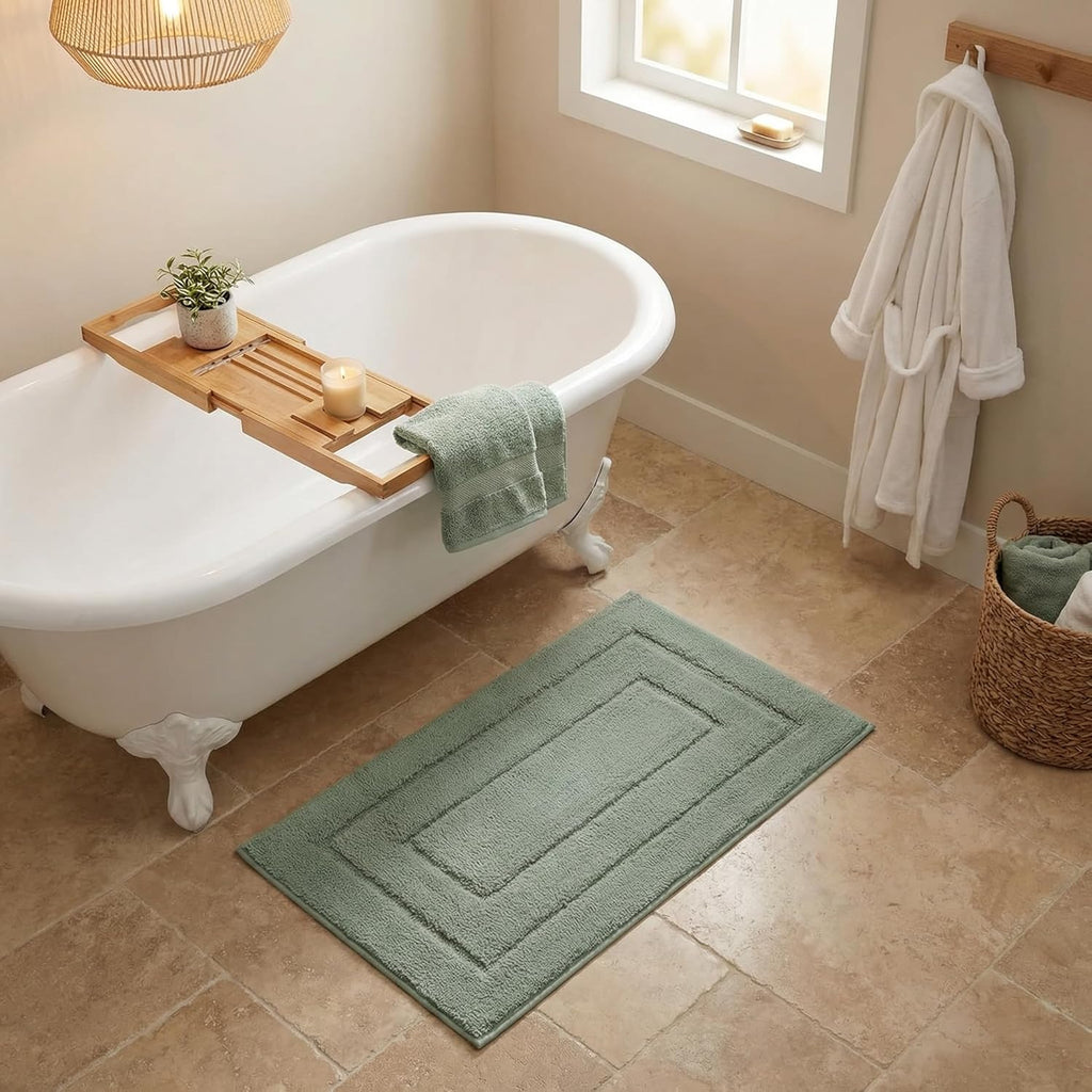 Gray Microfiber Non-Slip Bath Rug